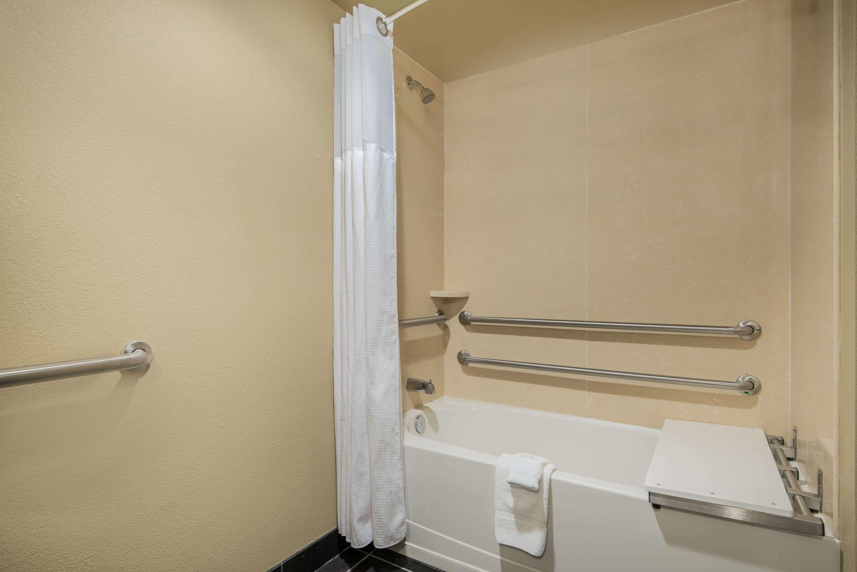 วินด์แฮม การ์เดน แทกซาร์แคนา Hotel Texarkana ภายนอก รูปภาพ