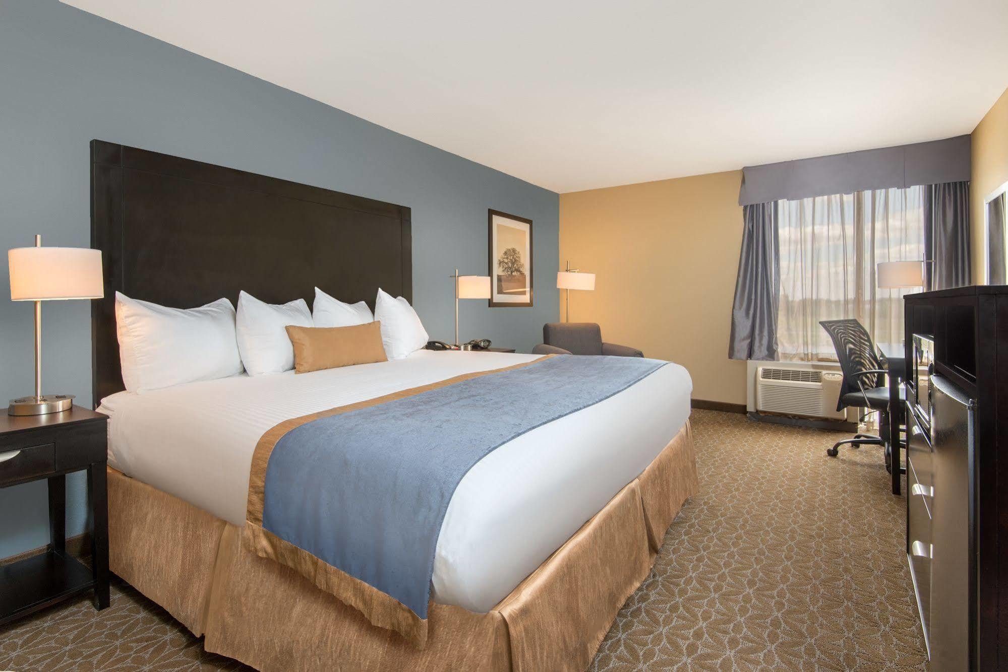 วินด์แฮม การ์เดน แทกซาร์แคนา Hotel Texarkana ภายนอก รูปภาพ